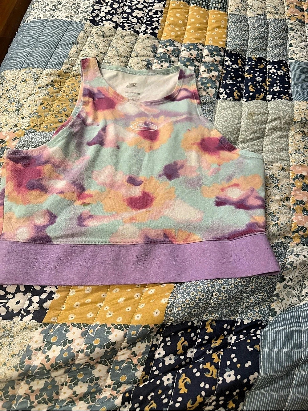 Nike Women's Abstract Floral Tank Top Green & Purple Large Like New